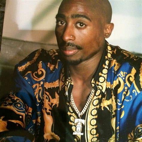 2pac wearing versace|how to dress like tupac.